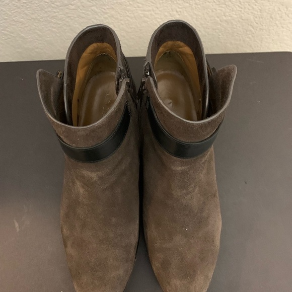 COACH | Patricia Booties Suede Material & Leather in Chestnut Brown FLAW - Picture 4 of 16